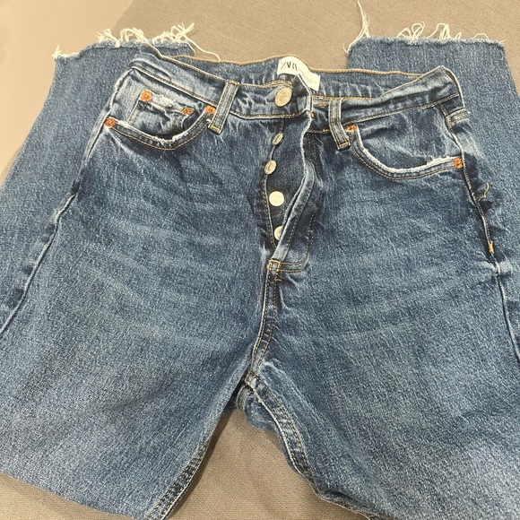 Zara Straight Leg Jeans - Picture 3 of 3